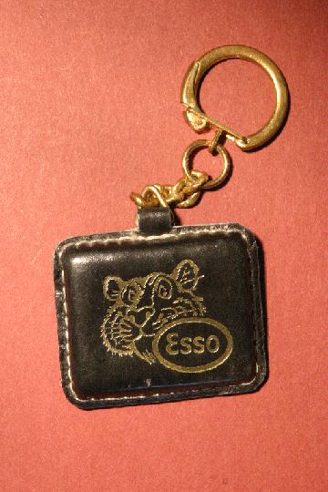Carburant_ESSO_07b.JPG