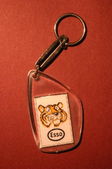 Carburant_ESSO_08b.JPG