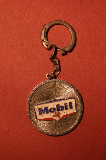 Carburant_MOBIL_03d.JPG