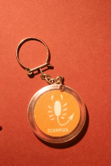 Carburant_SHELL_ZODIAQUE_SCORPION.JPG