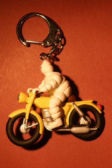 Pneu_MICHELIN_25.JPG
