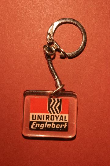 Pneu_UNIROYAL_02a.JPG