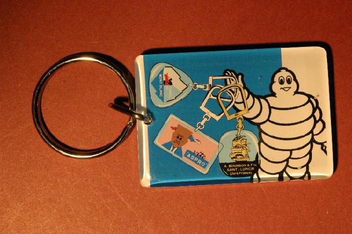 Le_dernier_Porte-clefs_BOURBON_1.JPG