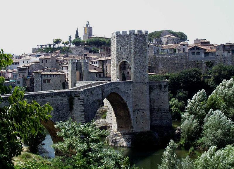 Besalu.jpg