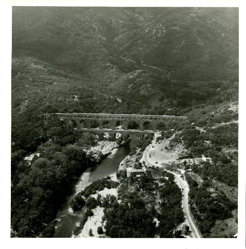 le_Pont_de_Gard.JPG