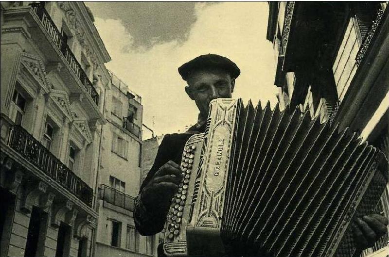 L-Accordeoniste.jpg