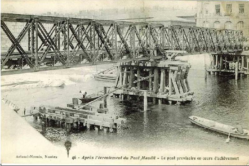 Nantes_Apres_l-ecroulement_du_Pont_Maudit .jpg