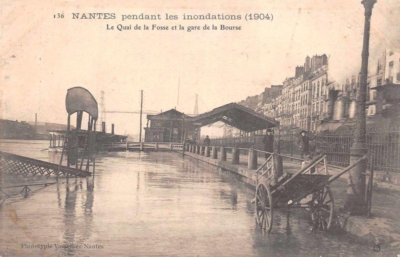 Nantes-Inondation_1904_Quai_de_la_Fosse_et_la_gare_de_la_bourse.jpg