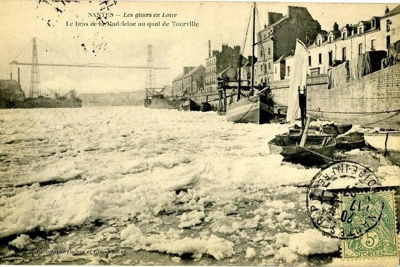 Nantes_Les_glaces_en_Loire.JPG