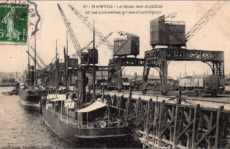 Nantes_Le_Quai_des_Antilles.JPG