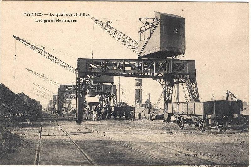 Nantes_Le_Quai_des_Antilles_00.JPG