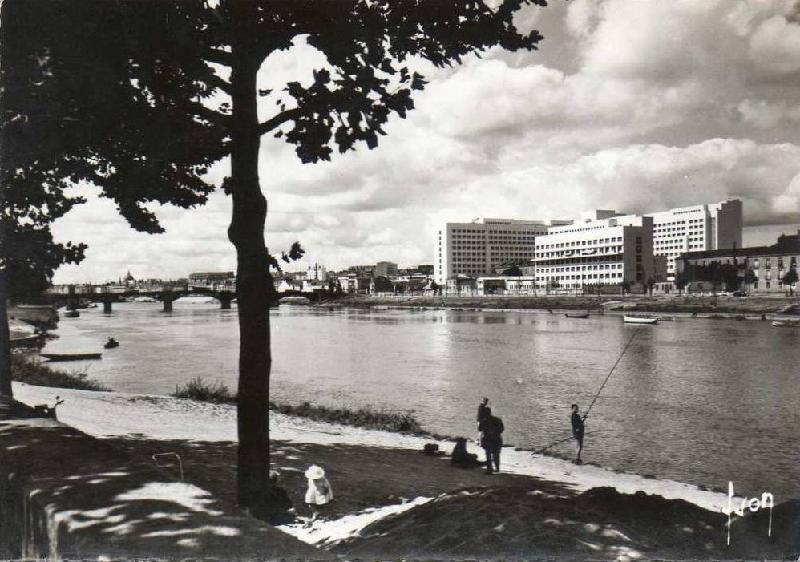 Nantes_Le_CHU.jpg