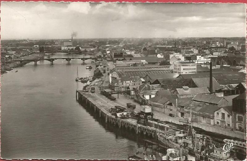Nantes_Quai_Andre_Rhuys.jpg