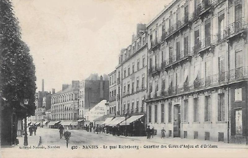 Le-Quai_de_RichebourgQuartier_des_gares_d'Oleans-et-Anjou .jpg