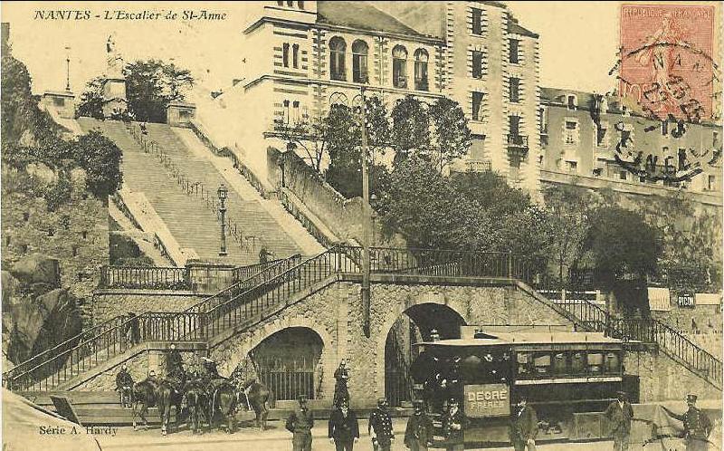 Nantes_Escalier_de_Saint_Anne.jpg