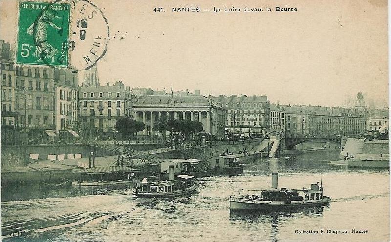 Nantes_La_Loire_devant_La_Bourse.JPG