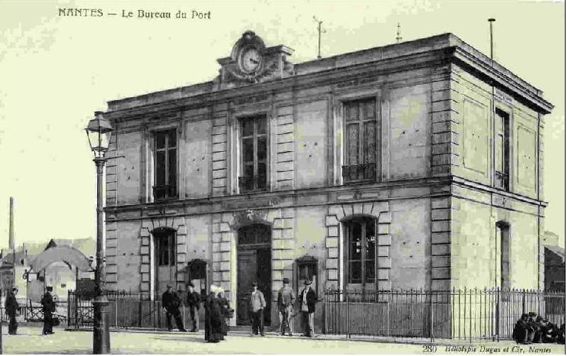Nantes_Le_Bureau_du_Port.JPG