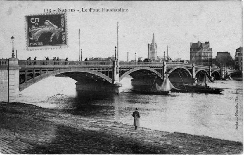 Nantes_Le_Pont_Haudaudine.JPG