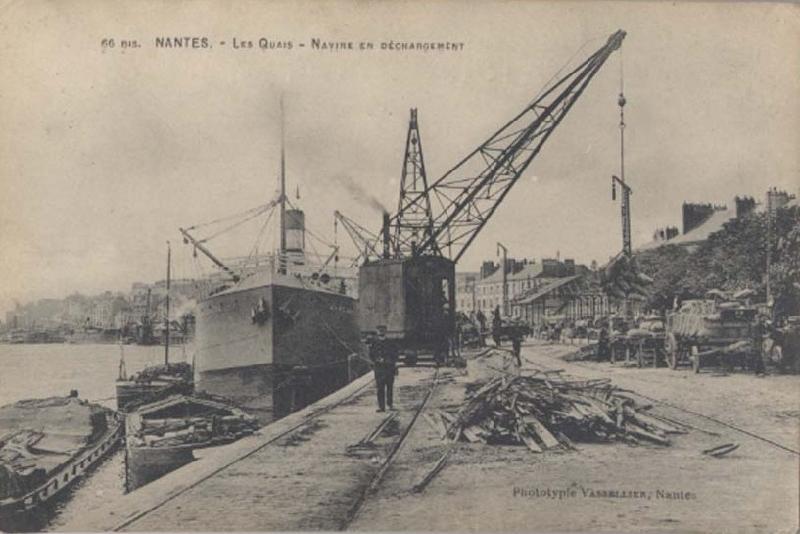 Nantes_Les_Quais_Dechargement.jpg