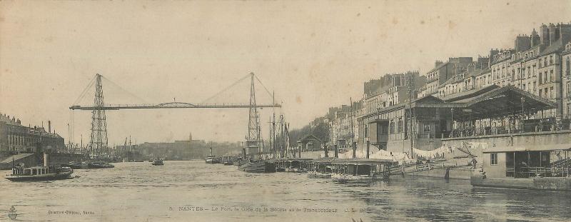 Nantes-le-port-la-gare-de-la-bourse-et-le-transbordeur.jpg