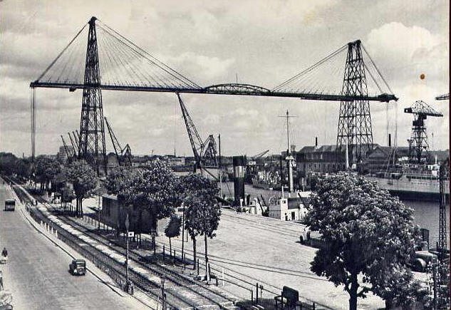 Nantes_Le_Pont_Transbordeur_13.jpg