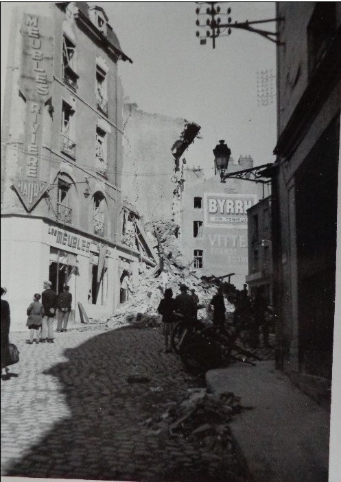 Nantes_rue_du_pont_Sauvetout_18-09-1944.jpg