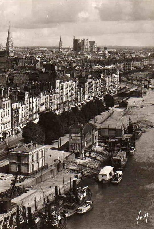 Nantes_Les_Comblement_de_la_Loire_1950.jpg