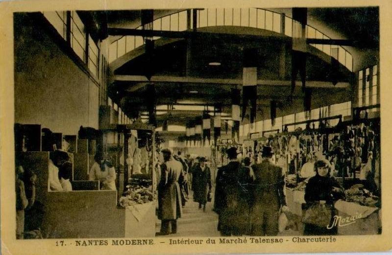 Nantes_Interieur_du_marche_de_Talensac.JPG