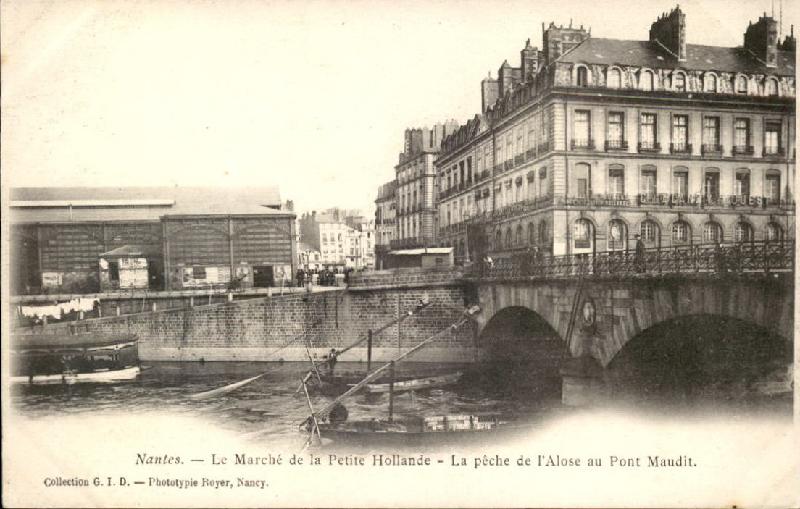 Nantes_Marche_de_la_Petite_Hollande_lepont_Maudit.jpg