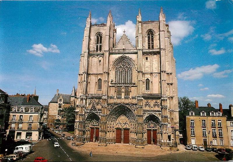 Nantes_la_Cathedrale.jpg