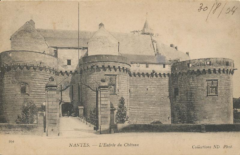 Nantes_Le_Chateau_l-Entree    .jpg