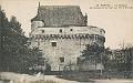 Nantes_Le_Chateau_Le_Square_et_la_Tour_du_Fer_à_Cheval