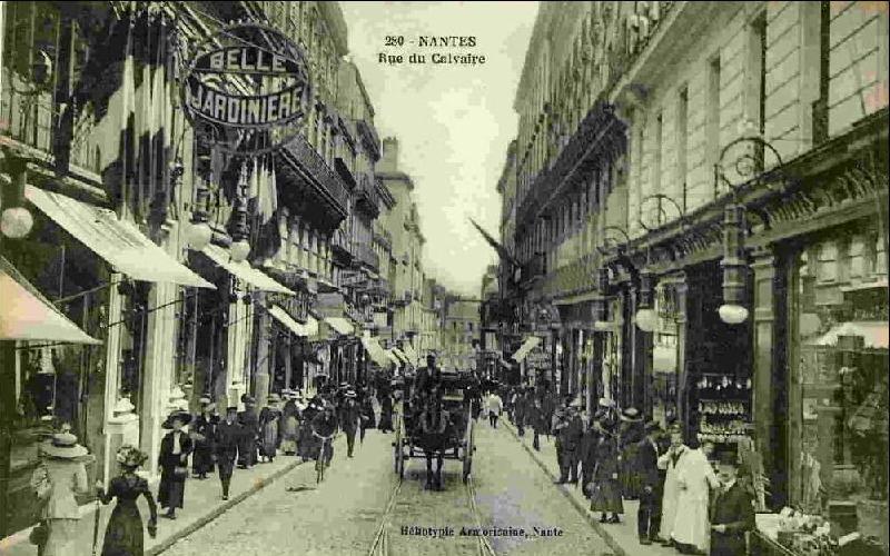 Nantes_rue_du_Calvaire.JPG