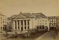 Nantes_Le_Square_et_le_Palais_de_la_Bourse 