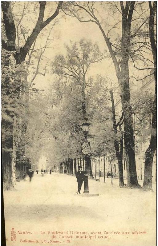 Nantes_Le_Boulevard_Delorme.JPG