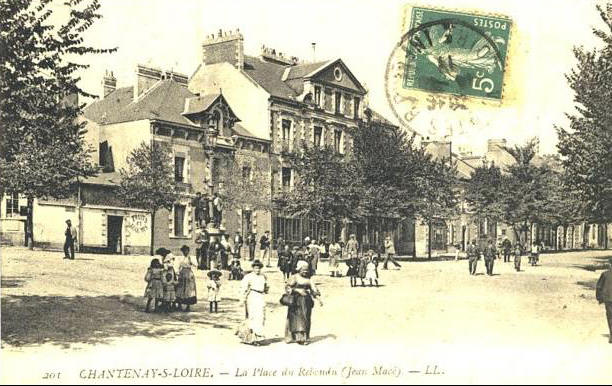 Chantenay_La_Place_Jean_Mace.jpg