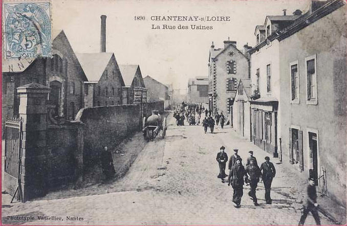 Chantenay_La_Rue_des_Usines.jpg