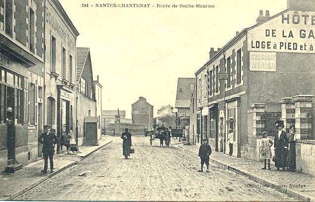 Chantenay_Route_de_Roche_Maurice.jpg