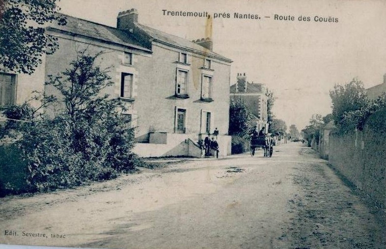 Trentemoult_Route_des_Couets.JPG