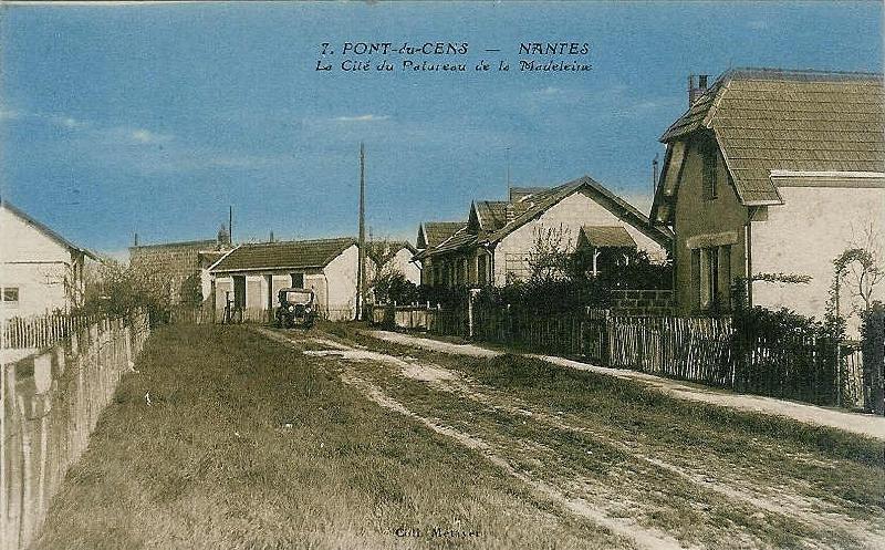 Nantes_Pont_du_Cens_Cite_du_Patureau.JPG