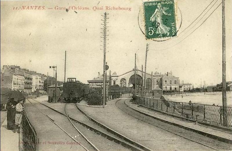 Nantes_Gare_d-Orleans_Quai_Richebourg.JPG