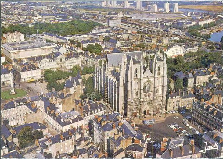 Nantes_Cathedrale_Malakoff.jpg