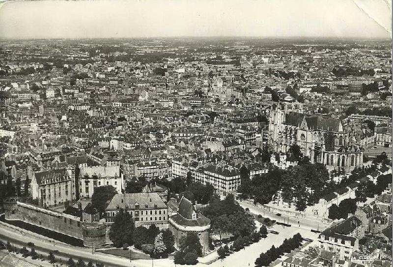 Nantes_Le_Chateau-Cathedrale_3.jpg