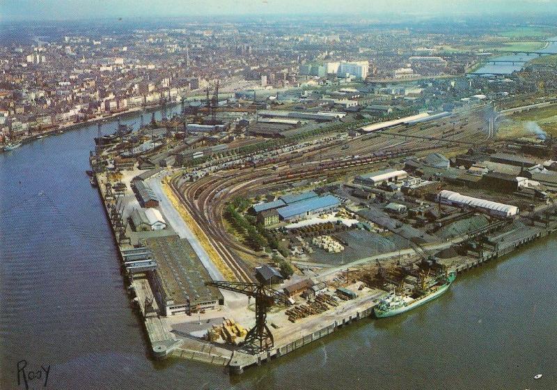 Nantes_Le_Port_Les_Chantiers_Navals .jpg