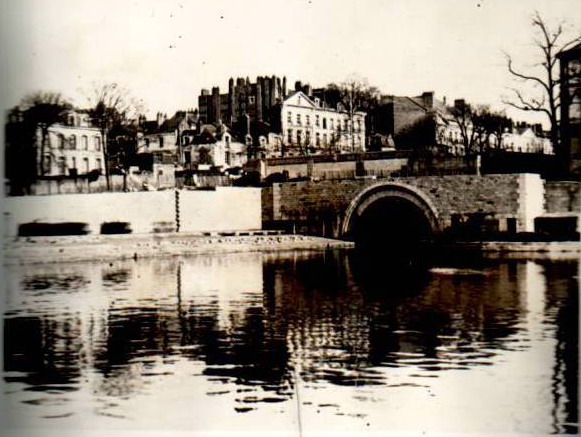 Nantes_Entree_du_Canal_Souterrain .JPG.jpg