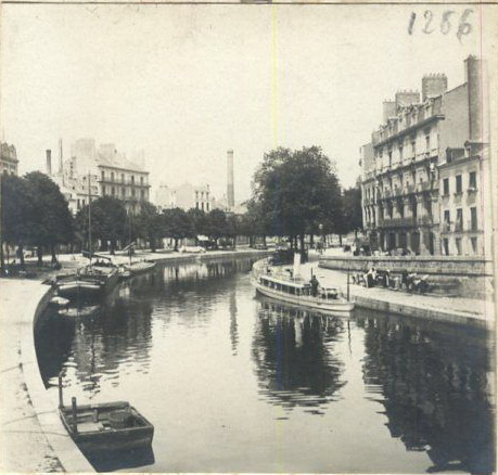 Nantes_L'Erdre_aux_Quais_Duquesne_et_des_Tanneurs .jpg