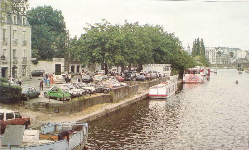 Nantes_L'Erdre_au_Pont_Saint_Mihiel.jpg