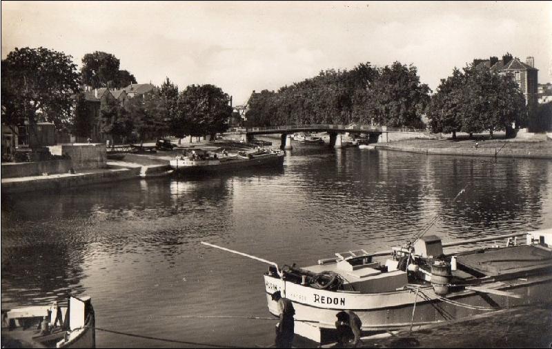 Nantes_Pont_Saint_Mihiel.jpg