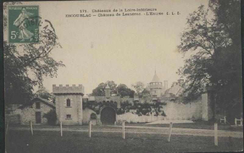 Escoublac_Chateau_de_Lesmerac.jpg