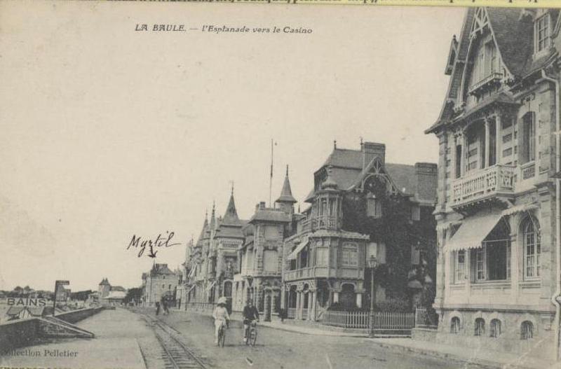 La_Baule_L'esplanade_vers_le_Casino.jpg